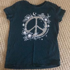 Old Navy shirt sleeve shirt